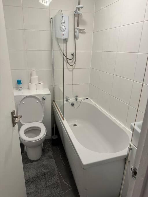 Lovely Modern One Bedroom Flat Close To Station Belvedere