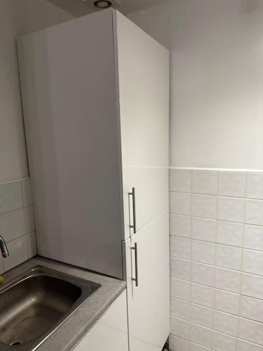 Lovely Modern One Bedroom Flat Close To Station Belvedere (Greater London)